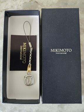 Brand New Mikimoto Silver and Gold Y Initial Pearl-Accent Phone Charm